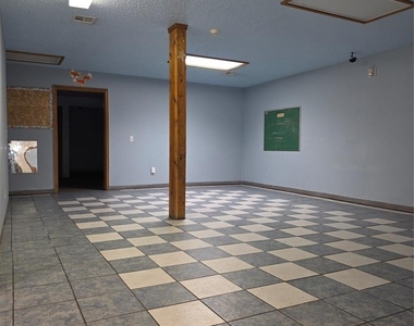 2927 Se 44th Street - Photo Thumbnail 3