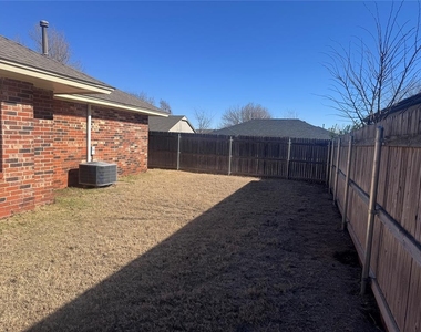 12216 Sylvester Drive - Photo Thumbnail 19