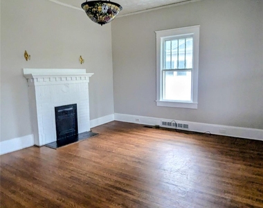 936 W Front Street - Photo Thumbnail 1