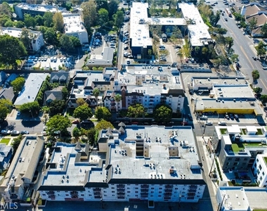 1246 W 30th Street - Photo Thumbnail 30