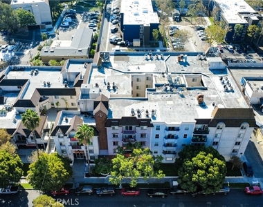 1246 W 30th Street - Photo Thumbnail 19