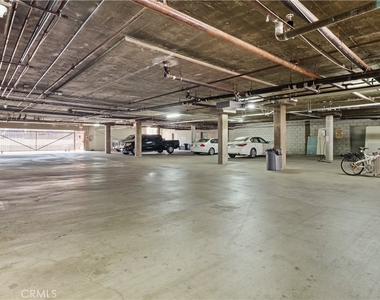 1246 W 30th Street - Photo Thumbnail 27