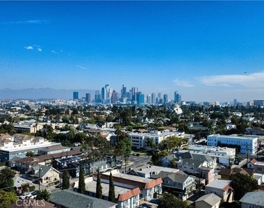 1246 W 30th Street - Photo Thumbnail 20