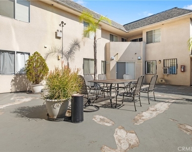 1246 W 30th Street - Photo Thumbnail 26