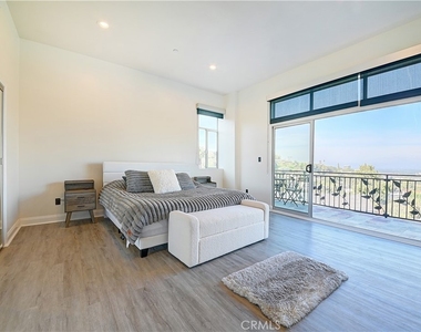 3952 Oakfield Drive - Photo Thumbnail 24
