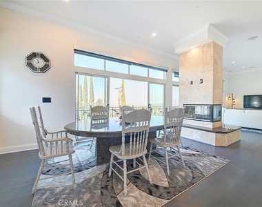 3952 Oakfield Drive - Photo Thumbnail 14