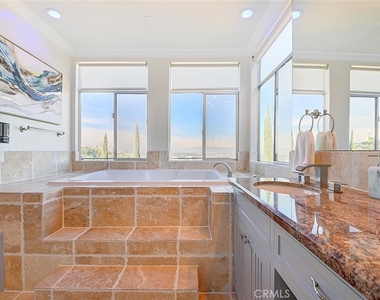 3952 Oakfield Drive - Photo Thumbnail 22