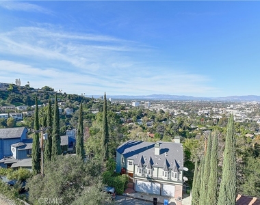 3952 Oakfield Drive - Photo Thumbnail 9