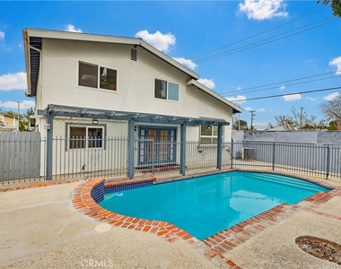 18102 Hatteras - Photo Thumbnail 34