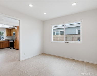 18102 Hatteras - Photo Thumbnail 10