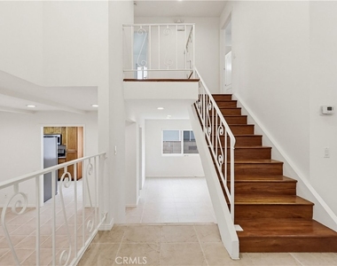 18102 Hatteras - Photo Thumbnail 5