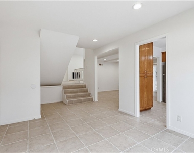 18102 Hatteras - Photo Thumbnail 11