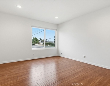 18102 Hatteras - Photo Thumbnail 24