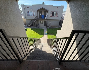 1156 E 17th - Photo Thumbnail 17