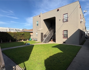 1156 E 17th - Photo Thumbnail 3