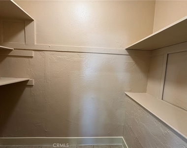 1156 E 17th - Photo Thumbnail 10