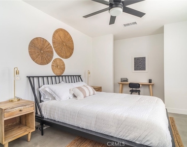 61660 Valley View - Photo Thumbnail 10