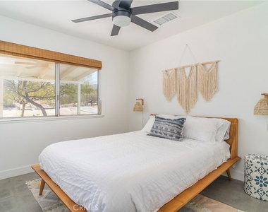 61660 Valley View - Photo Thumbnail 12