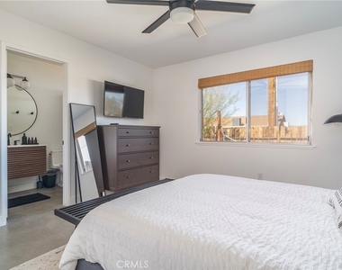 61660 Valley View - Photo Thumbnail 8