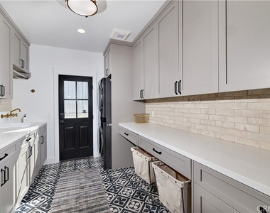 2140 Mountain Vista - Photo Thumbnail 26