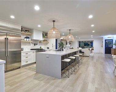 2140 Mountain Vista - Photo Thumbnail 6