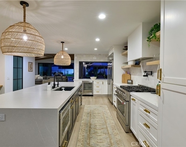 2140 Mountain Vista - Photo Thumbnail 8