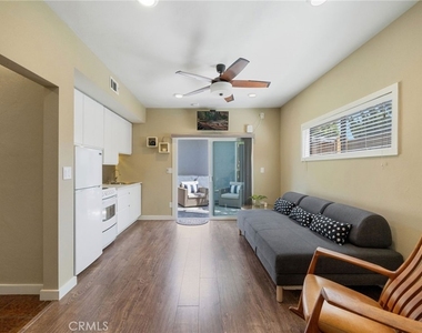 215 Monterey - Photo Thumbnail 3
