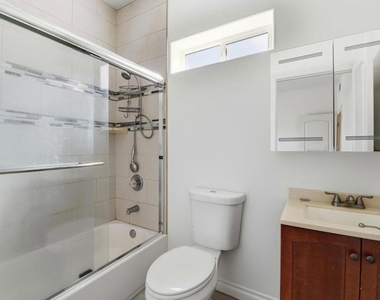 6016 Fair Avenue - Photo Thumbnail 15