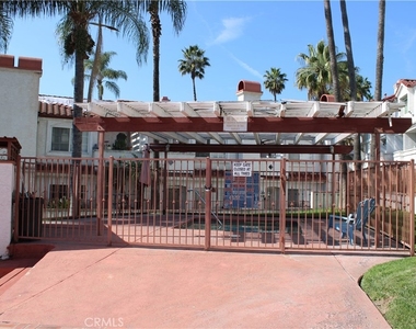 260 E Beverly Boulevard - Photo Thumbnail 17