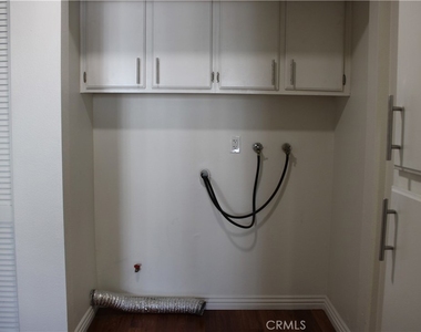 260 E Beverly Boulevard - Photo Thumbnail 11