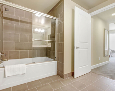 589 Americana Way - Photo Thumbnail 13