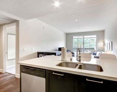 589 Americana Way - Photo Thumbnail 4