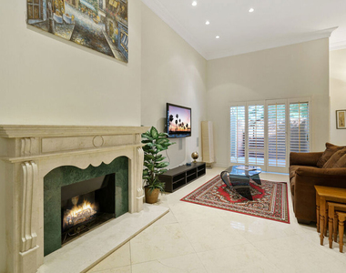 1131 Alta Loma Road - Photo Thumbnail 6