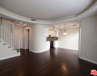 10627 Moorpark Street - Photo Thumbnail 1