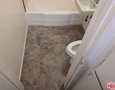 8472 S Main Street - Photo Thumbnail 9
