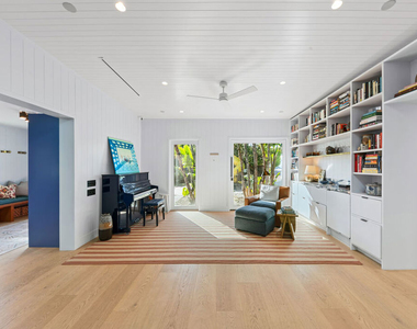 7038 Dume Drive - Photo Thumbnail 24