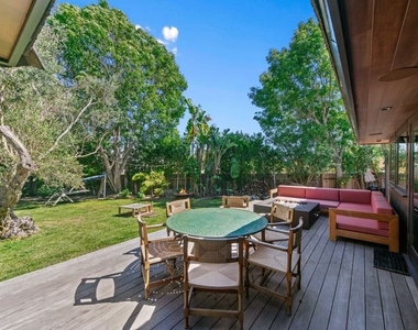 7038 Dume Drive - Photo Thumbnail 5