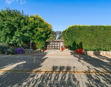 7038 Dume Drive - Photo Thumbnail 45