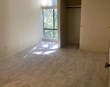 2909 Arizona Avenue - Photo Thumbnail 1