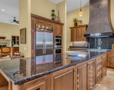 46710 Bradshaw - Photo Thumbnail 8