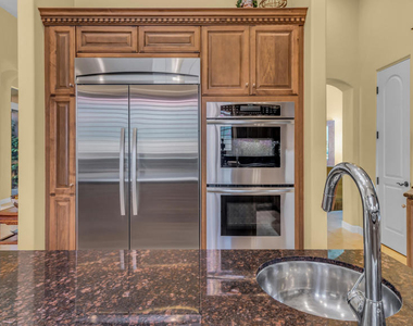 46710 Bradshaw - Photo Thumbnail 12