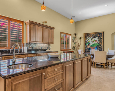 46710 Bradshaw - Photo Thumbnail 10
