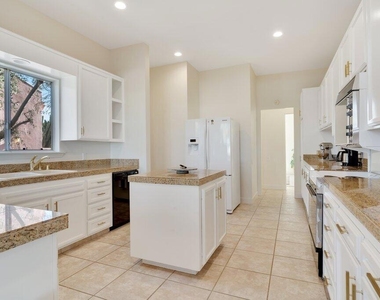 47126 El Menara Circle - Photo Thumbnail 12