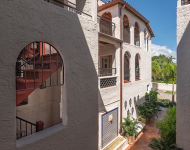 184 Sunset Avenue - Photo Thumbnail 6