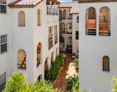 184 Sunset Avenue - Photo Thumbnail 4