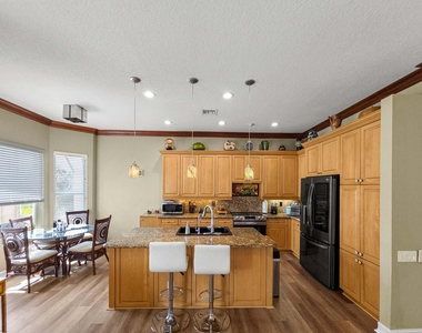 5058 Glenville Drive - Photo Thumbnail 15