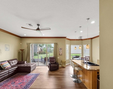 5058 Glenville Drive - Photo Thumbnail 11