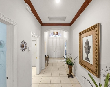 5058 Glenville Drive - Photo Thumbnail 4