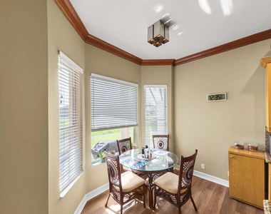 5058 Glenville Drive - Photo Thumbnail 18