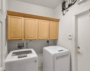 5058 Glenville Drive - Photo Thumbnail 34